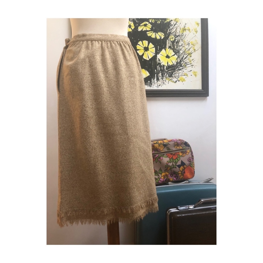 Vintage wool skirt with fringe